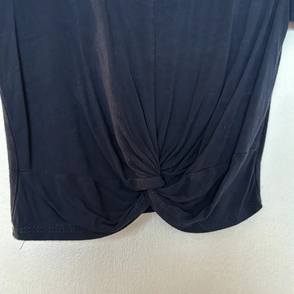 Gaze Navy Blue Crop Top - Picture 2 of 4